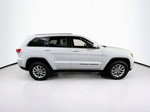 Used 2022 Jeep Grand Cherokee Laredo E AWD/4WD image 4