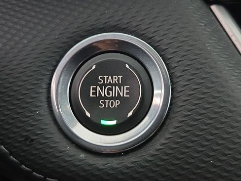 Used 2026 Chevrolet Equinox LT w/ Midnight Edition FWD image 23