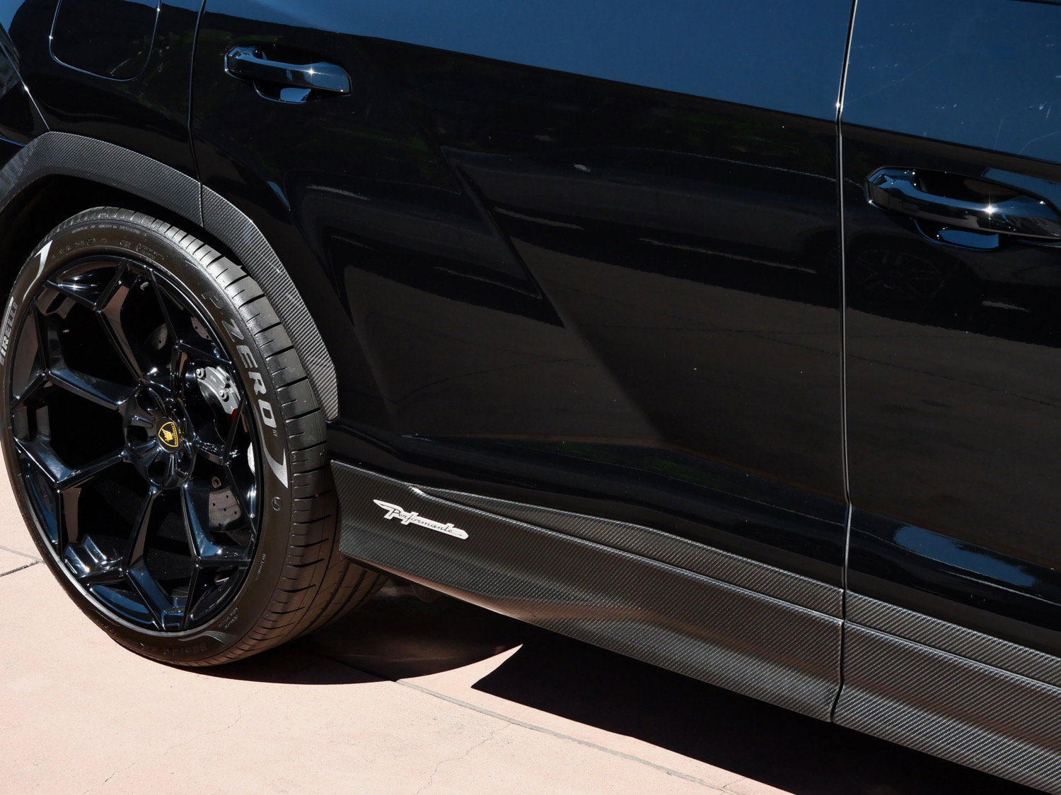Used 2024 Lamborghini Urus Performante AWD/4WD image 28