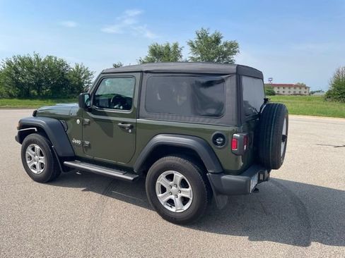 Used 2021 Jeep Wrangler Sport AWD/4WD image 4