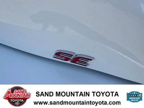 Used 2024 Toyota Corolla SE FWD image 9
