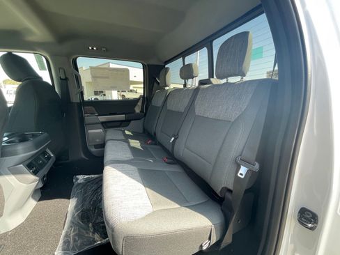 New 2026 Ford F250 XLT w/ XLT Premium Package AWD/4WD image 6
