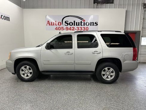 Used 2011 GMC Yukon SLE image 4