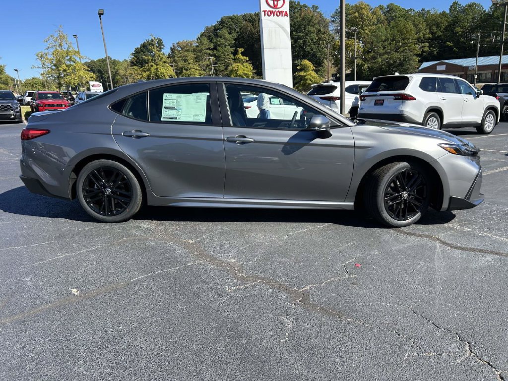 New 2027 Toyota Camry SE FWD image 2