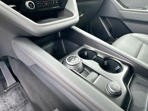 New 2026 Ford Explorer Active RWD image 12