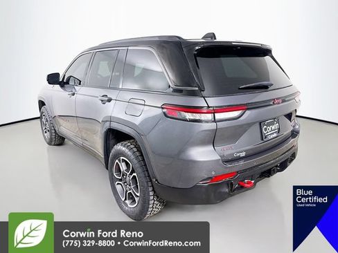 Used 2022 Jeep Grand Cherokee Trailhawk AWD/4WD image 6