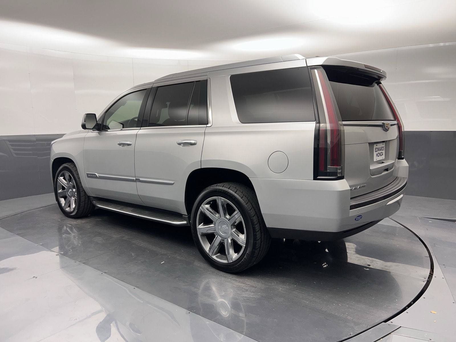Used 2016 Cadillac Escalade Luxury AWD/4WD image 36