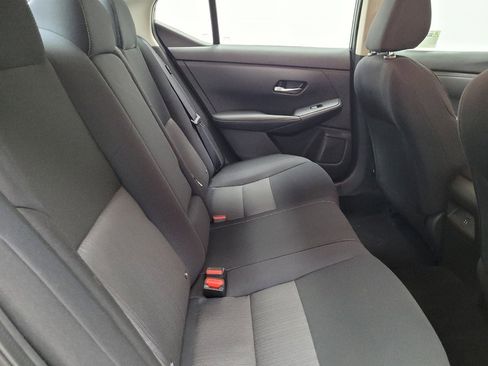 Used 2022 Nissan Sentra SV image 19