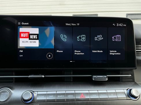 Used 2025 Hyundai Kona SEL image 30