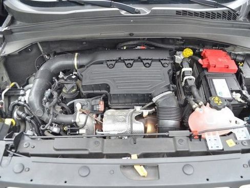 Used 2023 Jeep Renegade Latitude AWD/4WD image 39
