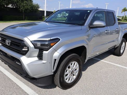 Certified 2024 Toyota Tacoma SR5 RWD image 2