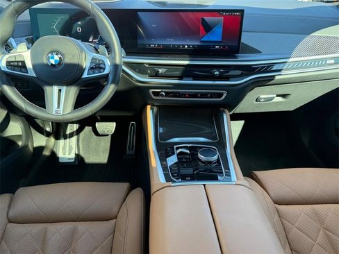 Used 2025 BMW X6 M60i image 11