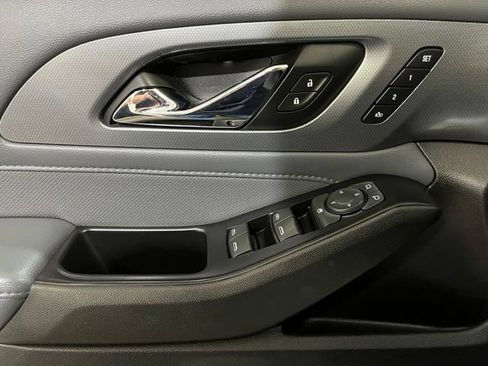 Used 2019 Chevrolet Traverse Premier AWD/4WD image 15