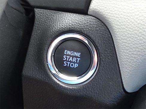 Certified 2020 Toyota RAV4 XLE Premium image 19