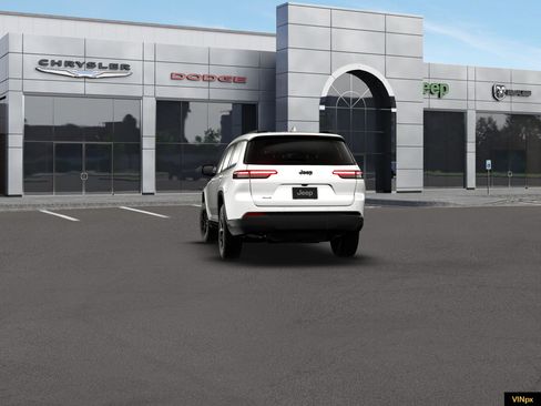 New 2026 Jeep Grand Cherokee L 4WD image 13
