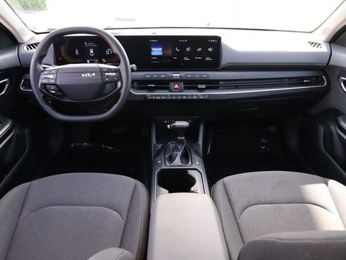 Used 2025 Kia K4 FWD image 21