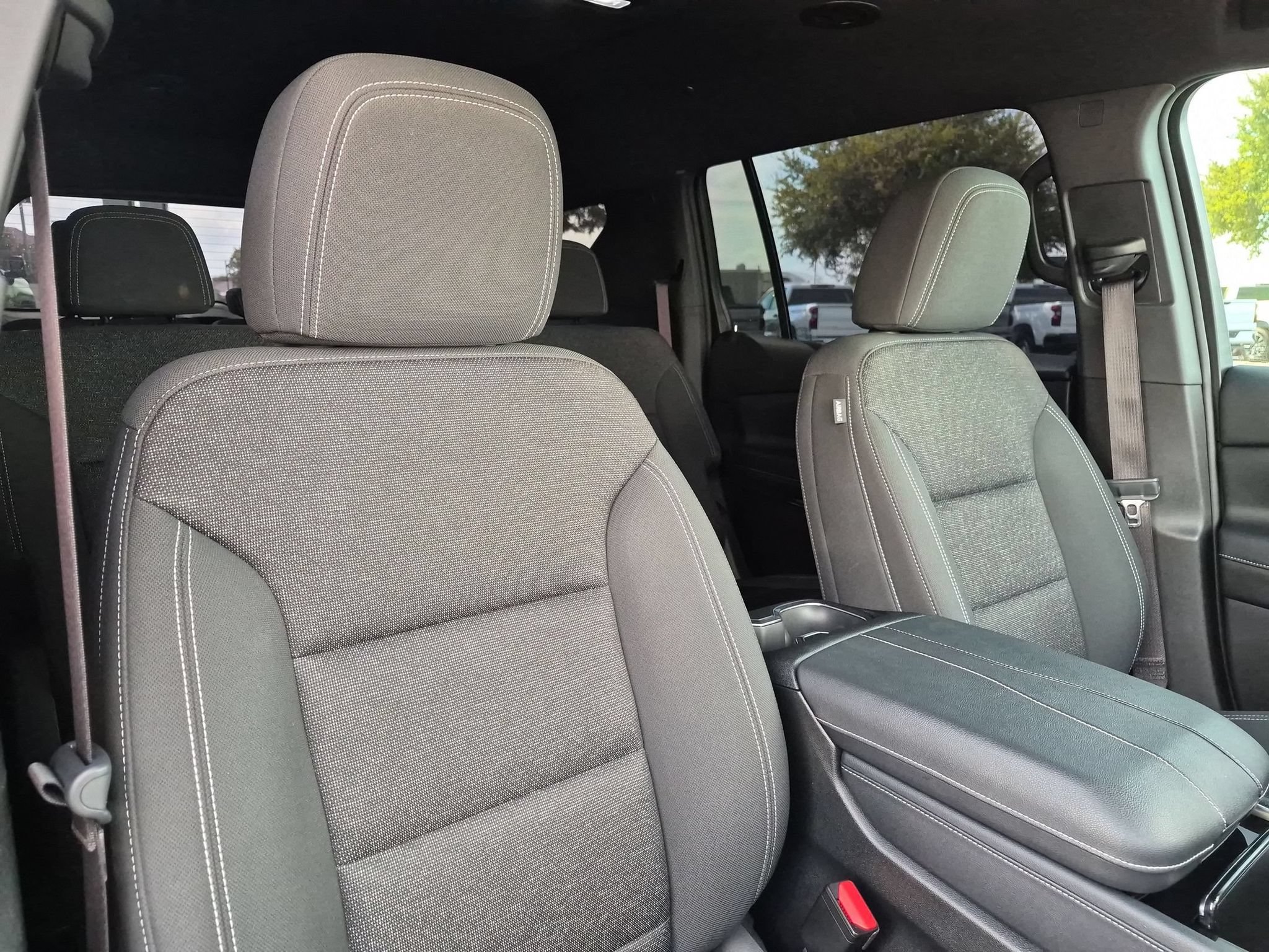 Used 2024 Chevrolet Traverse LT w/ Enhanced Driving Package FWD image 33