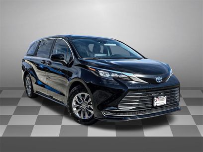 Used 2024 Toyota Sienna LE