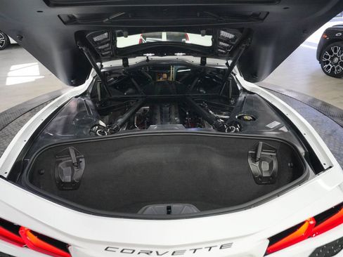 Used 2024 Chevrolet Corvette Stingray Preferred Cpe w/ LPO, Roadside Safety Package RWD image 33