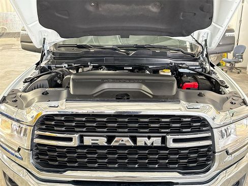 Used 2024 RAM 2500 Big Horn AWD/4WD image 28