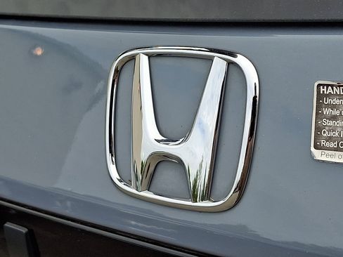 Used 2024 Honda Pilot Elite image 30