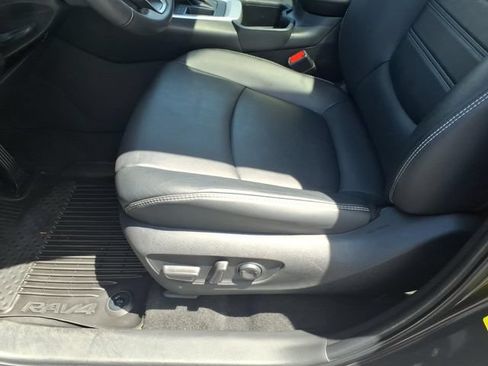 Used 2023 Toyota RAV4 XLE Premium FWD image 14