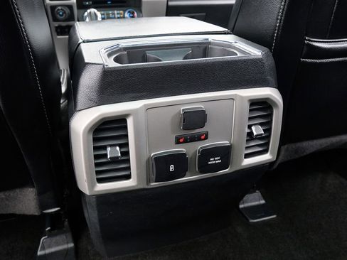 Used 2018 Ford F150 Lariat w/ Equipment Group 502A Luxury AWD/4WD image 21
