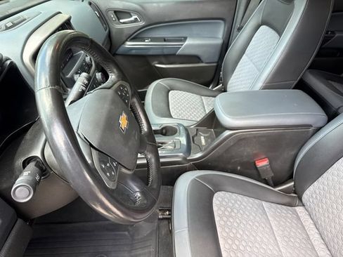 Used 2022 Chevrolet Colorado Z71 RWD image 19
