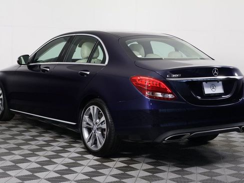 Used 2017 Mercedes-Benz C 300 Sedan image 6