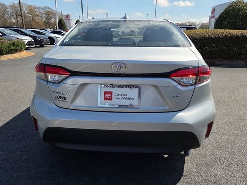 Certified 2025 Toyota Corolla LE image 9