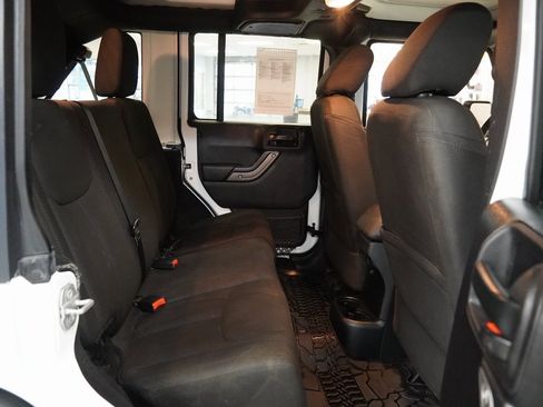 Used 2015 Jeep Wrangler Unlimited Sport w/ Quick Order Package 24S image 27