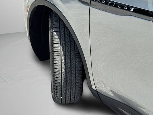 Certified 2024 Lincoln Nautilus Premier w/ Jet Appearance Package AWD/4WD image 48