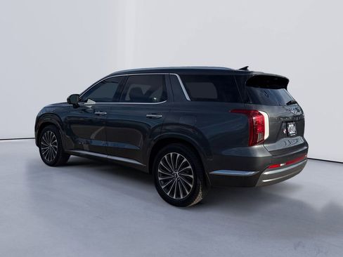 Used 2023 Hyundai Palisade Calligraphy FWD image 5