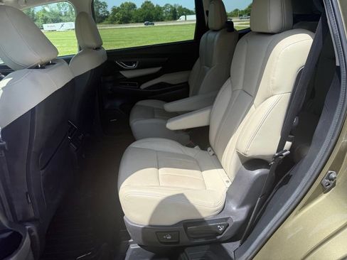 Used 2022 Subaru Ascent Limited w/ Technology Package AWD/4WD image 14