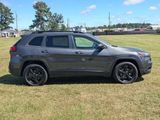 Used 2016 Jeep Cherokee Latitude w/ Cold Weather Group image 2