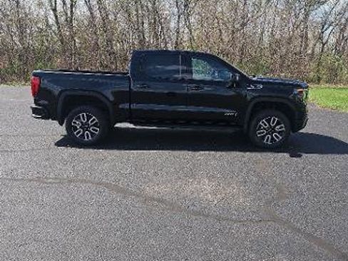 New 2026 GMC Sierra 1500 AT4 AWD/4WD image 7