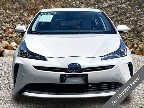 Used 2020 Toyota Prius Limited FWD image 3