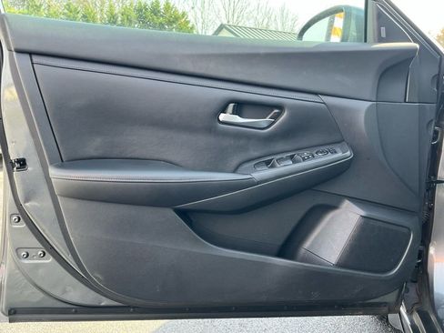 Used 2020 Nissan Sentra S image 10