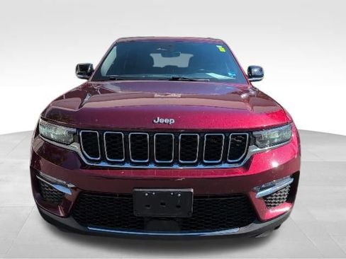 Used 2025 Jeep Grand Cherokee Limited AWD/4WD image 4