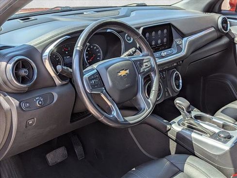 Used 2022 Chevrolet Blazer LT FWD image 10