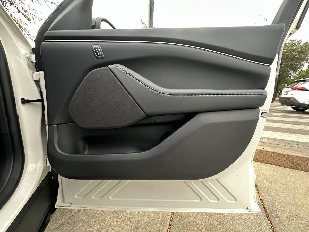 Used 2024 Ford Mustang Mach-E Select w/ Comfort Package Lite RWD image 28