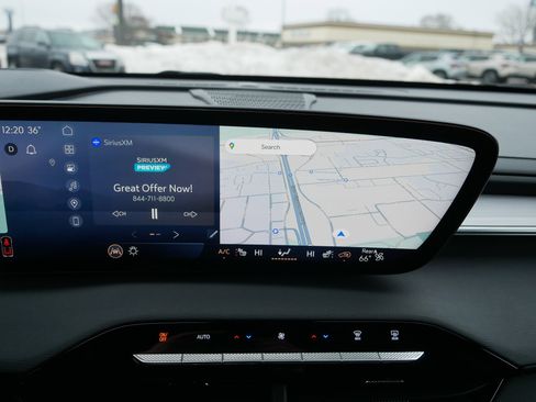 Used 2025 Buick Enclave Preferred image 22