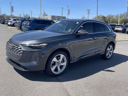 Certified 2025 Audi Q5 Prestige AWD/4WD image 3