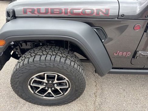 New 2025 Jeep Gladiator Rubicon w/ Convenience Group image 7