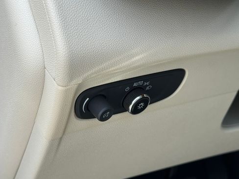 Used 2021 Buick Envision Preferred AWD/4WD image 11