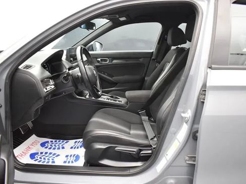 Used 2025 Honda Civic Sport image 14