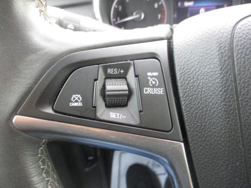 Used 2020 Buick Encore Preferred w/ Safety Package image 19