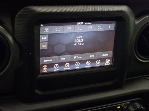 Used 2022 Jeep Wrangler Unlimited Sport AWD/4WD image 11