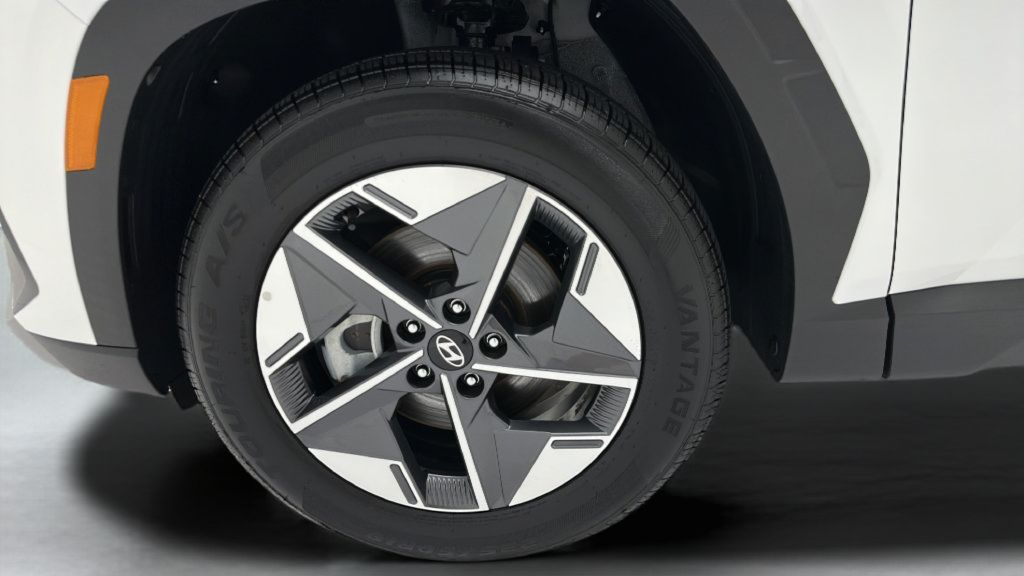 Used 2025 Hyundai Tucson SEL AWD/4WD image 8