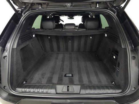 Used 2025 Land Rover Range Rover Sport SE image 6